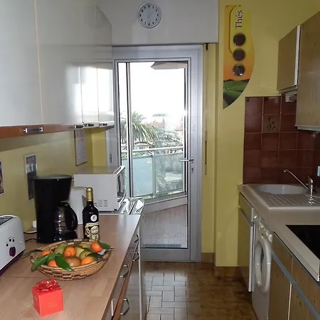 Montmorency Apartman