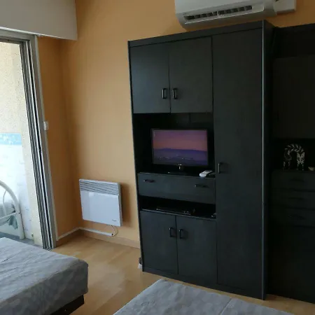 Montmorency Apartman
